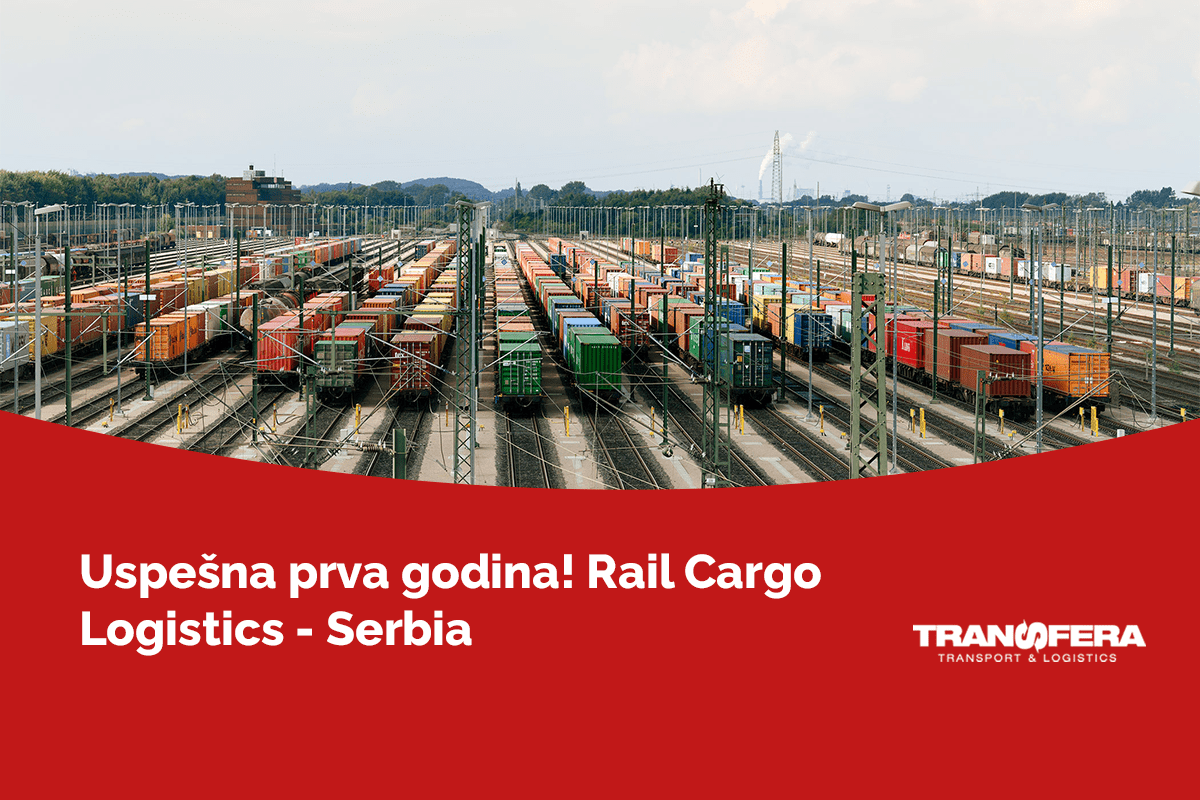 Intermodalni železnički terminal sa teretnim vozovima i kontejnerima, koji ilustruje uspešnu prvu godinu poslovanja Rail Cargo Logistics – Serbia u oblasti železničke i intermodalne logistike.